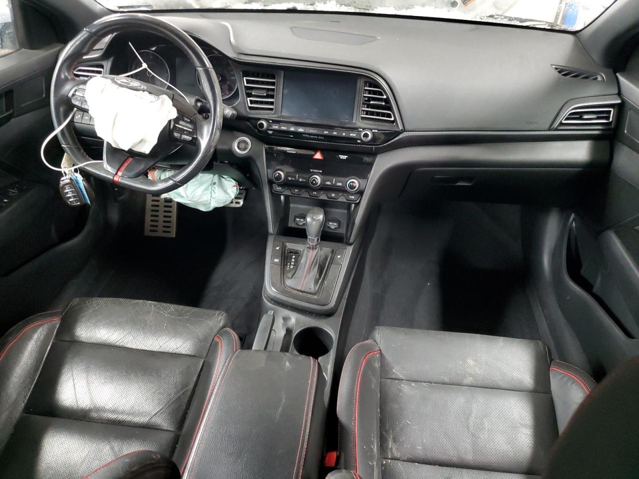 2019 Hyundai Elantra - Image 8