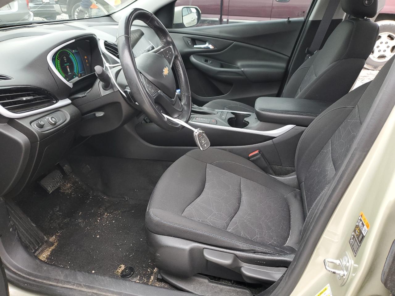 2017 Chevrolet Volt - Image 7