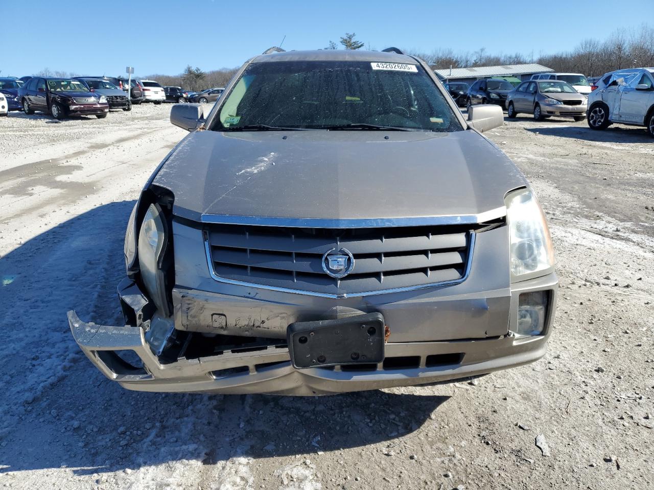 2004 Cadillac SRX - Image 5
