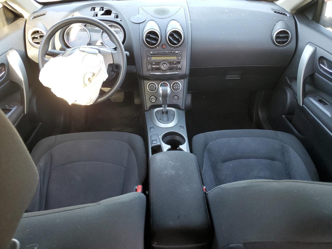 2014 Nissan Rogue - Image 8