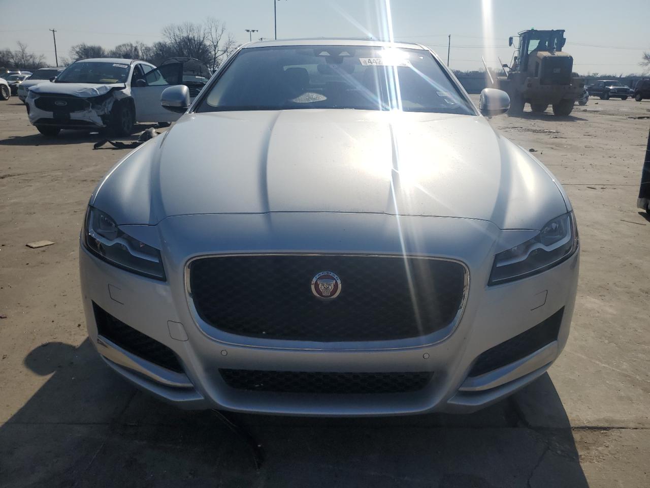 2019 Jaguar XF - Image 5