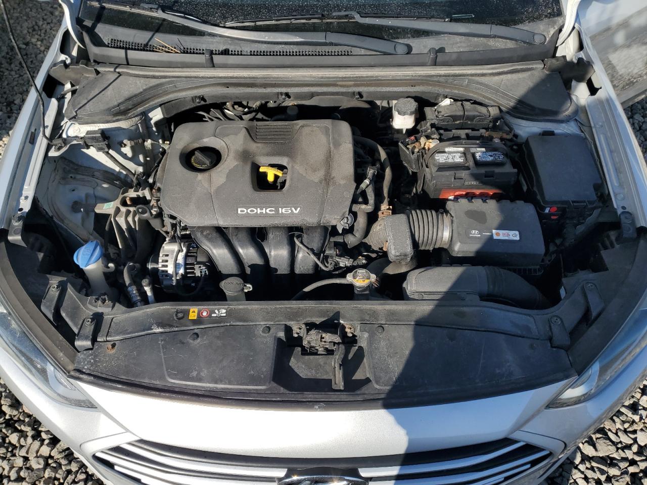 2017 Hyundai Elantra - Image 11
