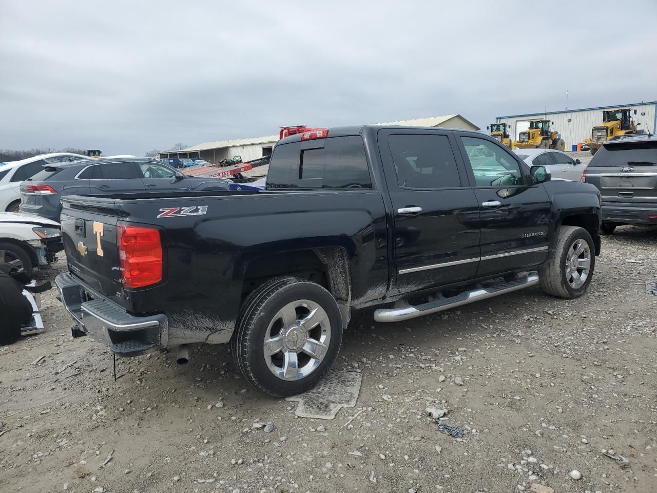 2014 Chevrolet Silverado - Image 3