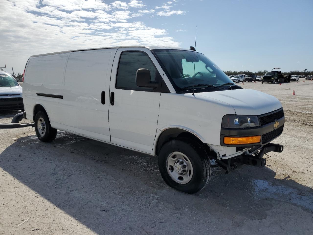 1GCWGBFP2P1175179 CHEVROLET EXPRESS 2023