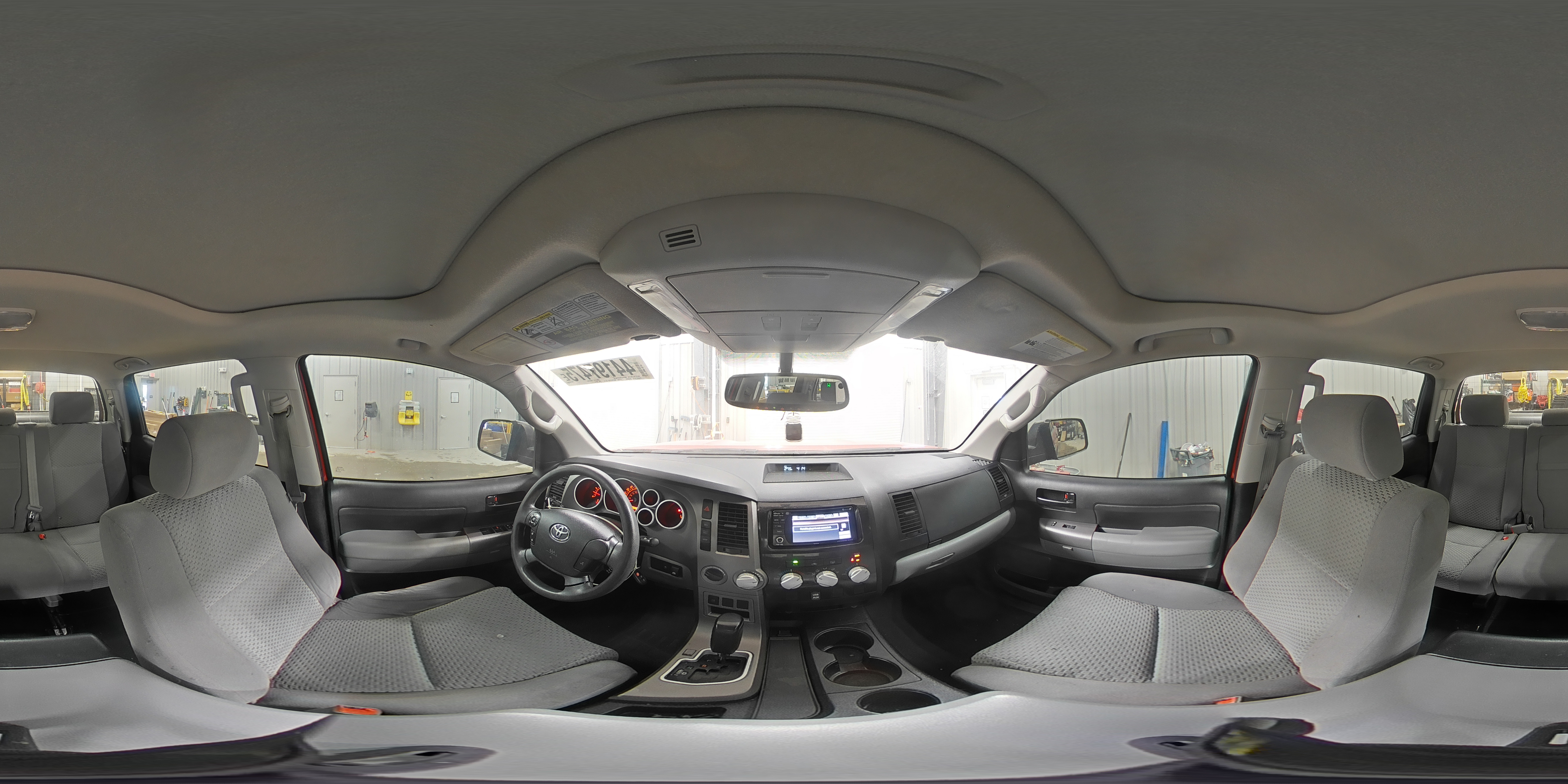 2013 Toyota Tundra - Image 13