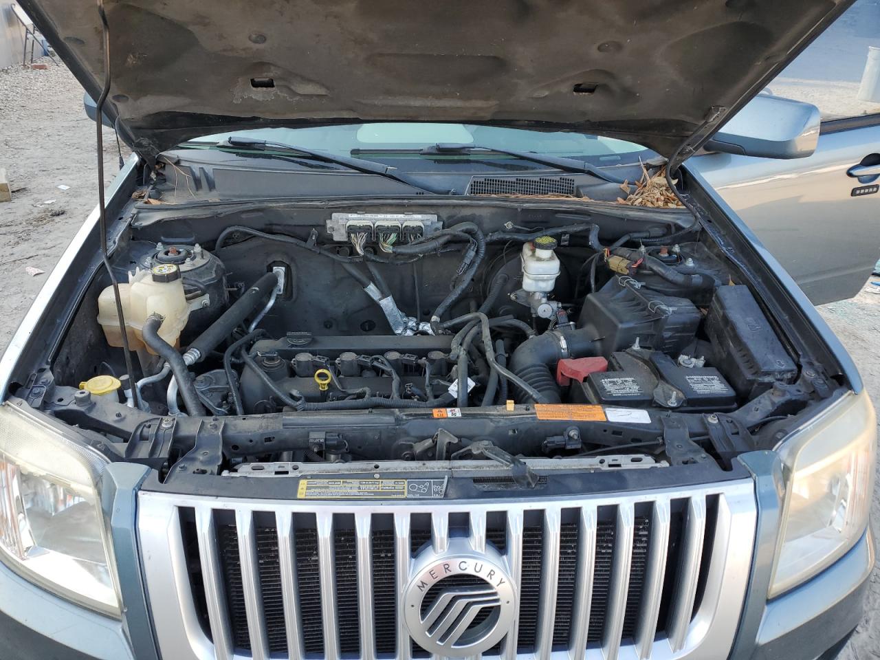 2010 Mercury Mariner - Image 12