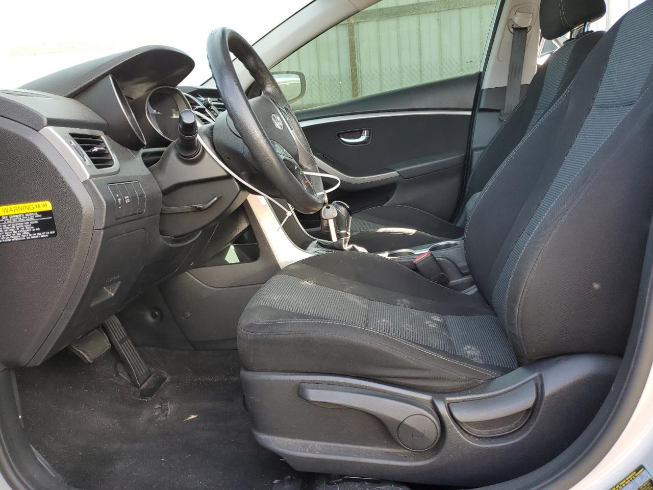 2017 Hyundai Elantra - Image 7