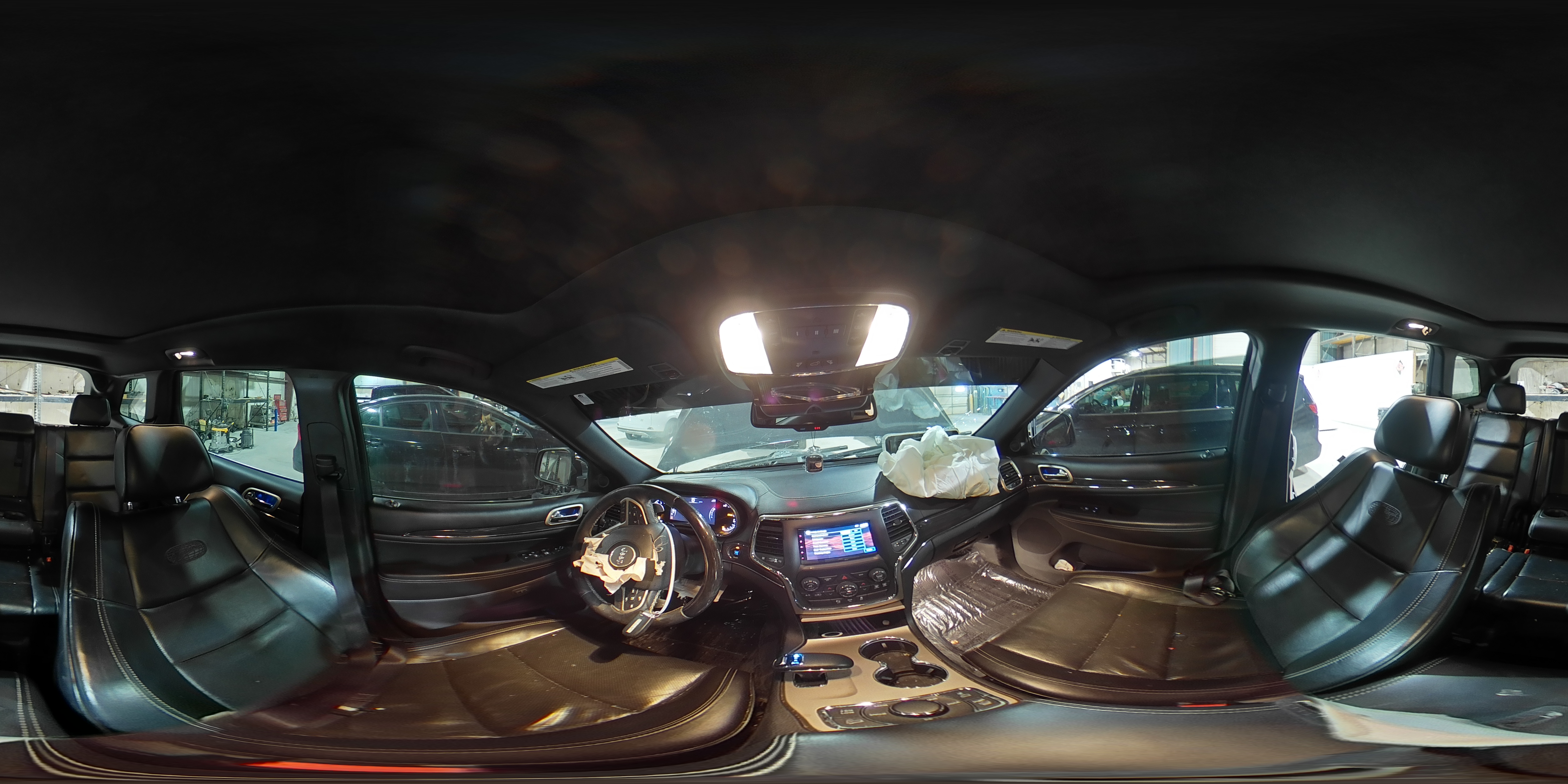2015 Jeep Grand Cherokee - Image 14