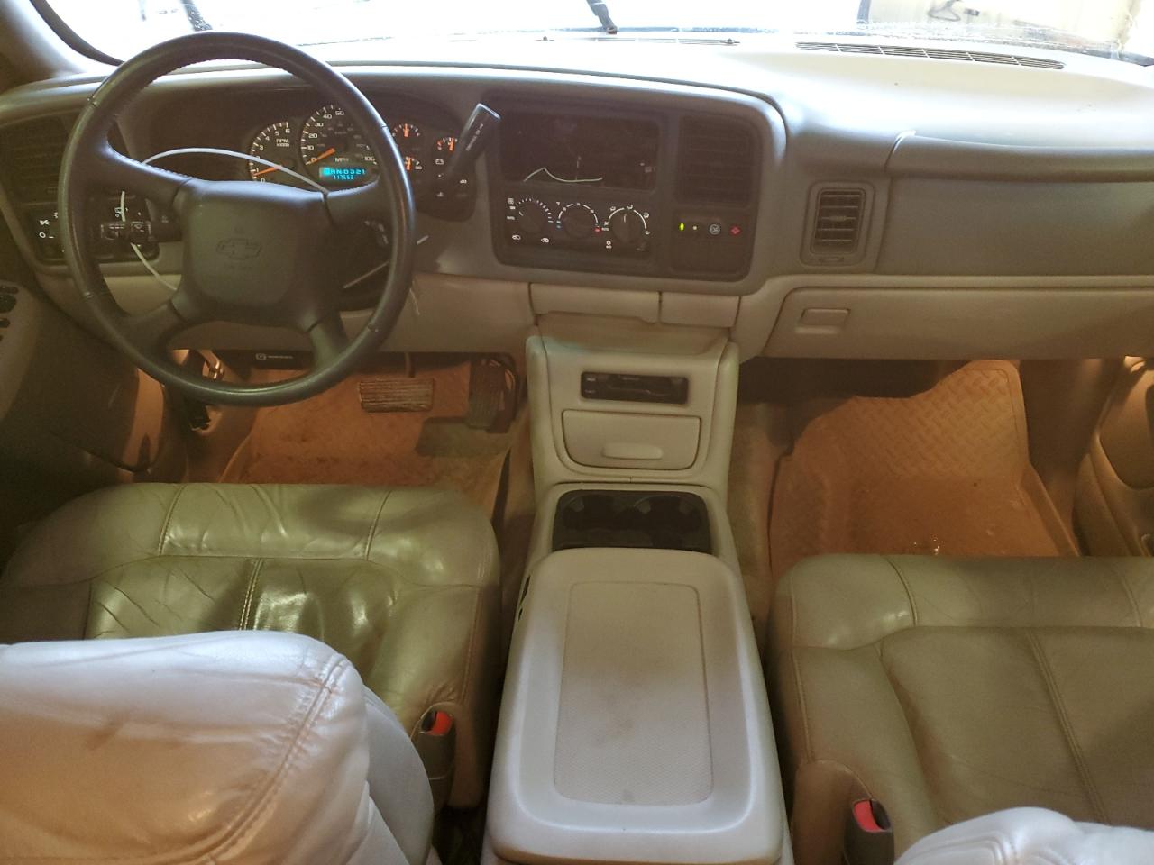 2001 Chevrolet Tahoe - Image 8