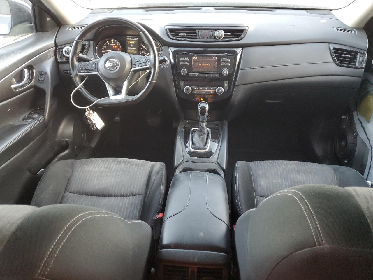 JN8AT2MV0HW252289 NISSAN ROGUE 2017