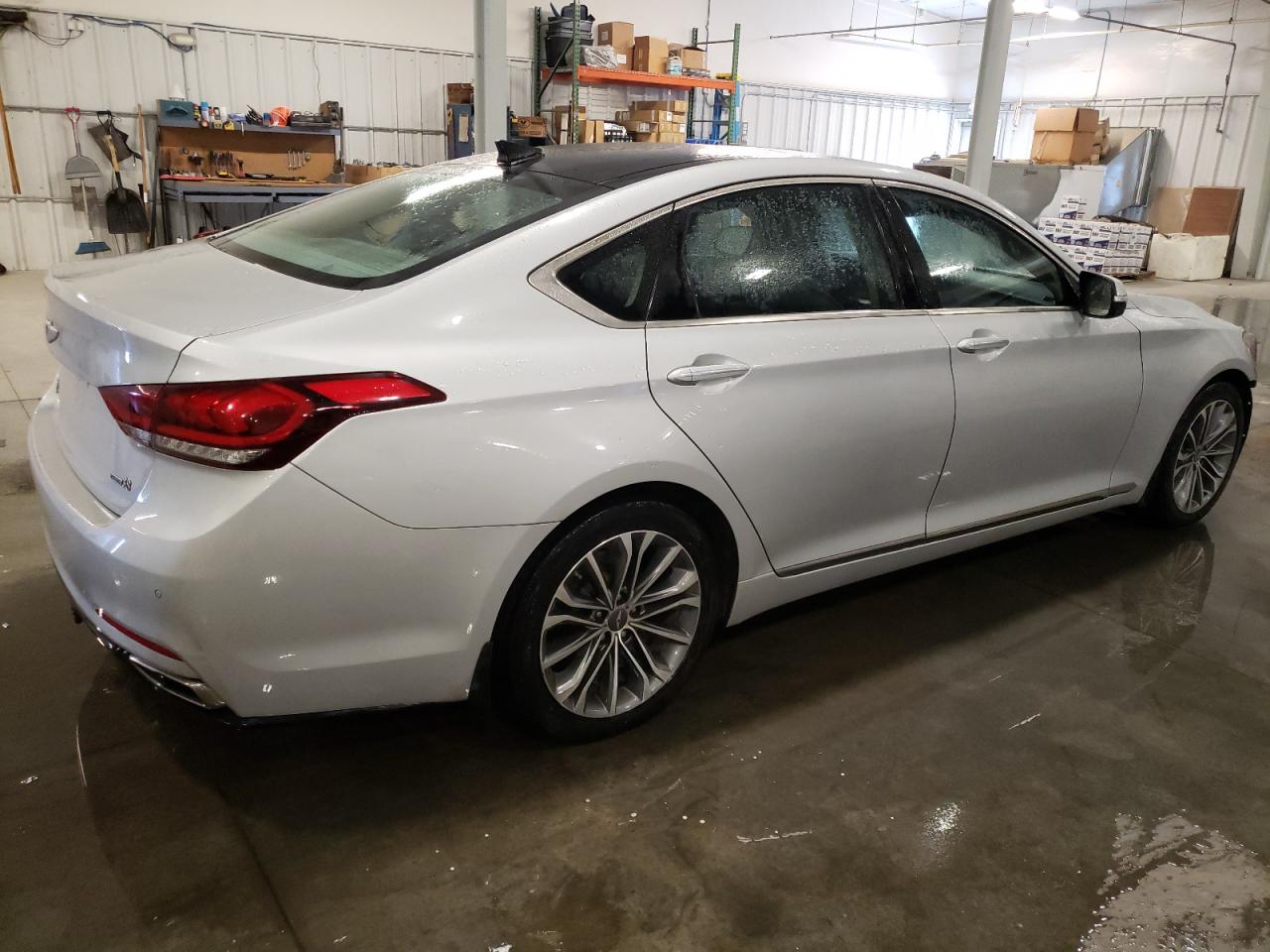 2015 Hyundai Genesis - Image 3