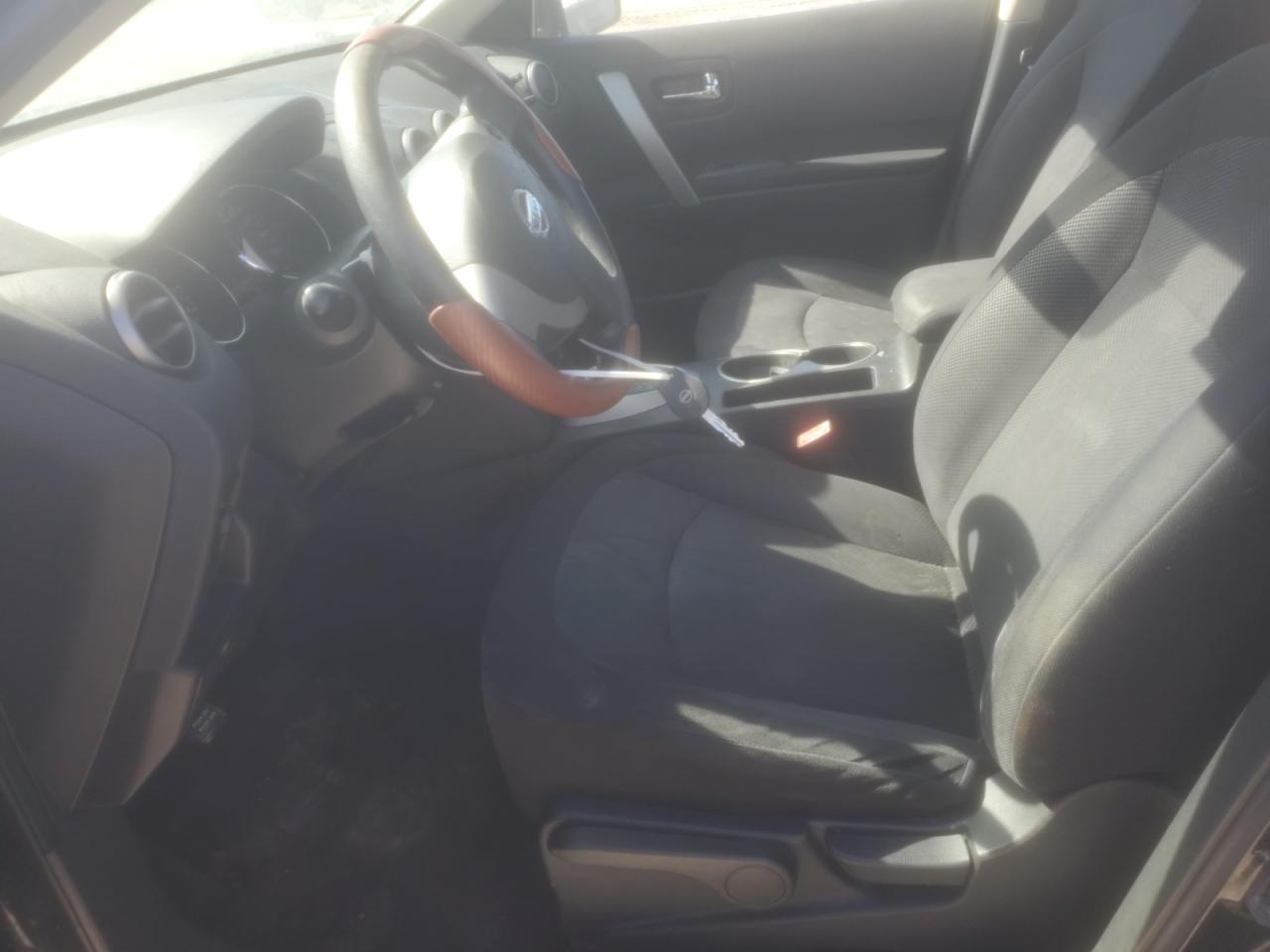 2011 Nissan Rogue - Image 7