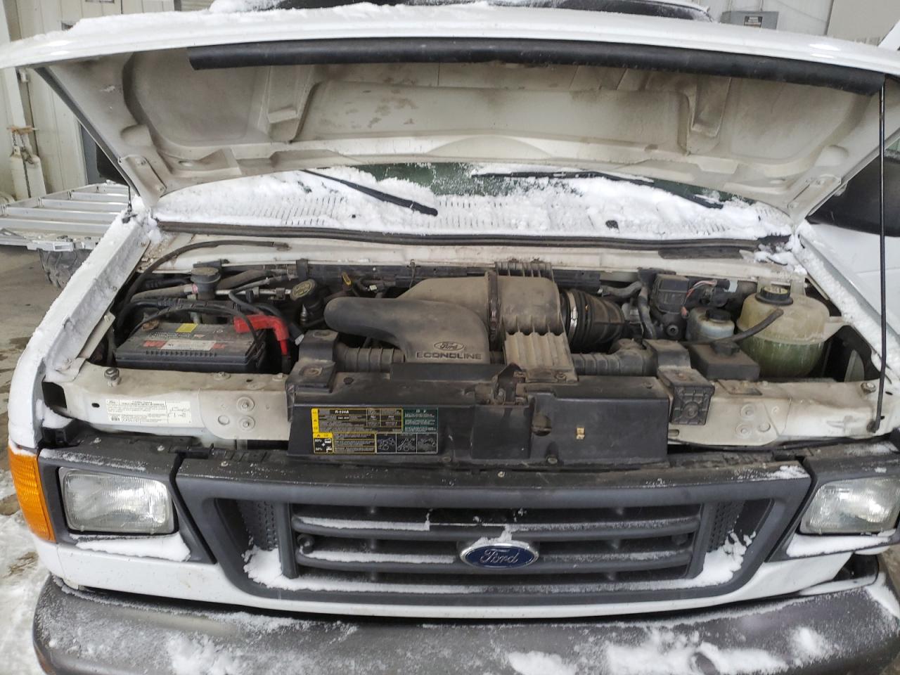 2006 Ford Econoline - Image 12