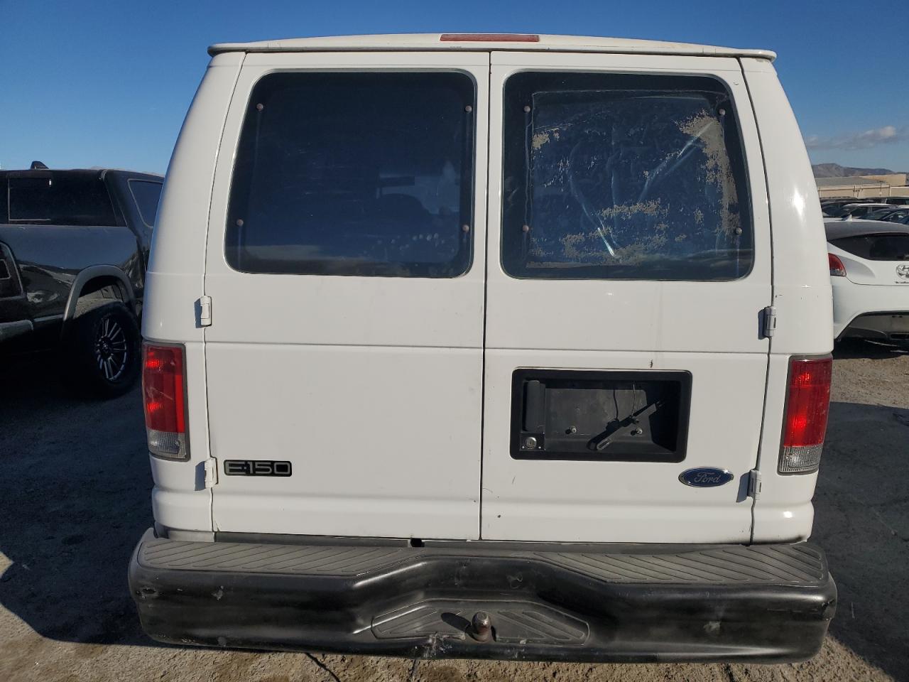 2003 Ford Econoline - Image 6