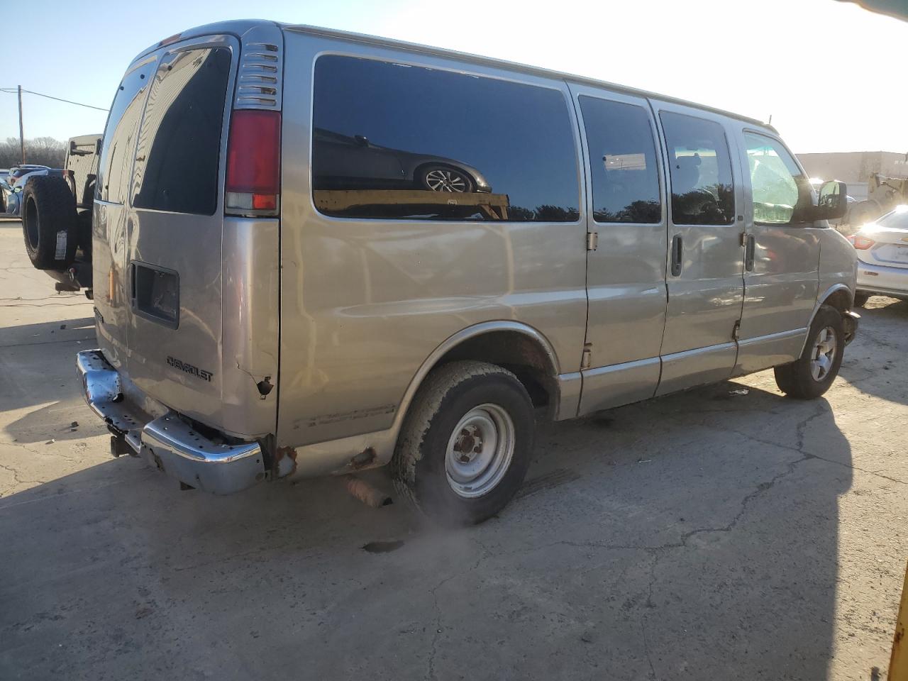 2002 Chevrolet Express - Image 3