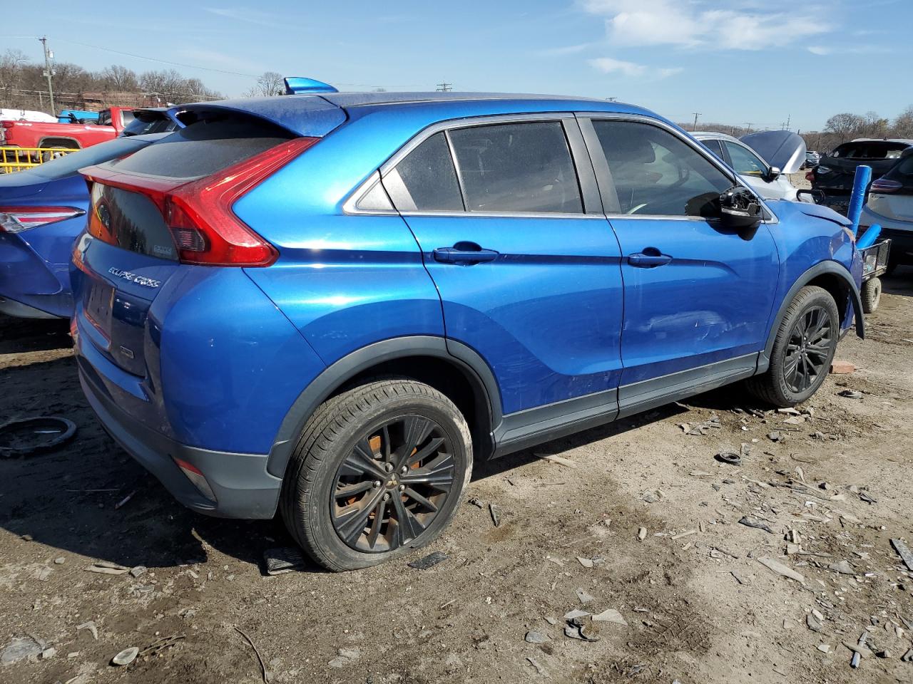 2019 Mitsubishi Eclipse - Image 3