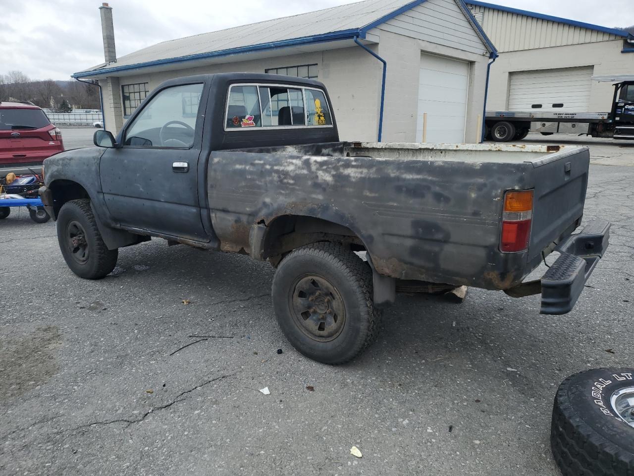 1991 Toyota Pickup - Image 2