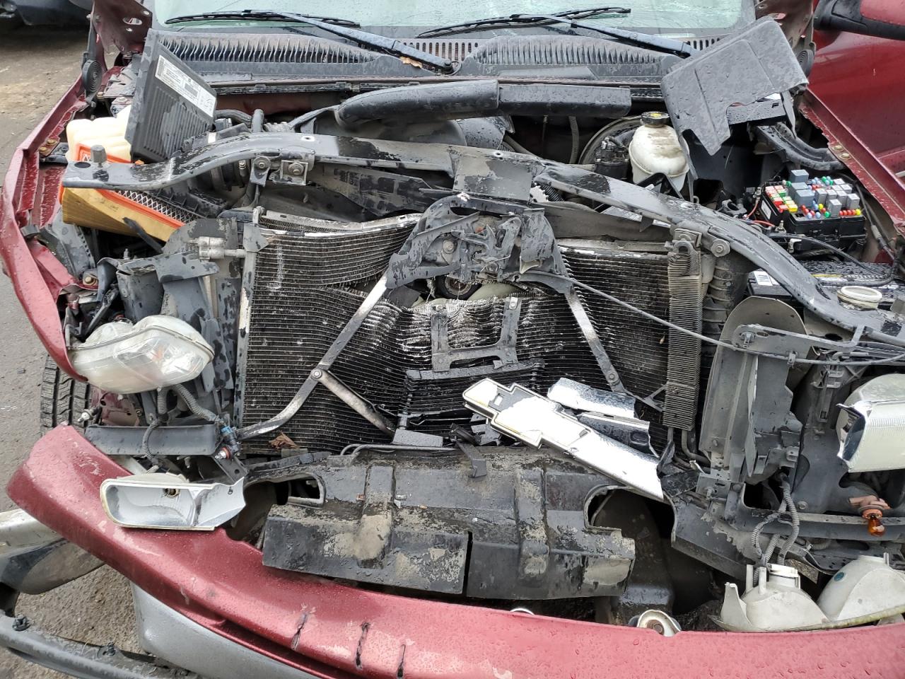 2003 Chevrolet Tahoe - Image 11