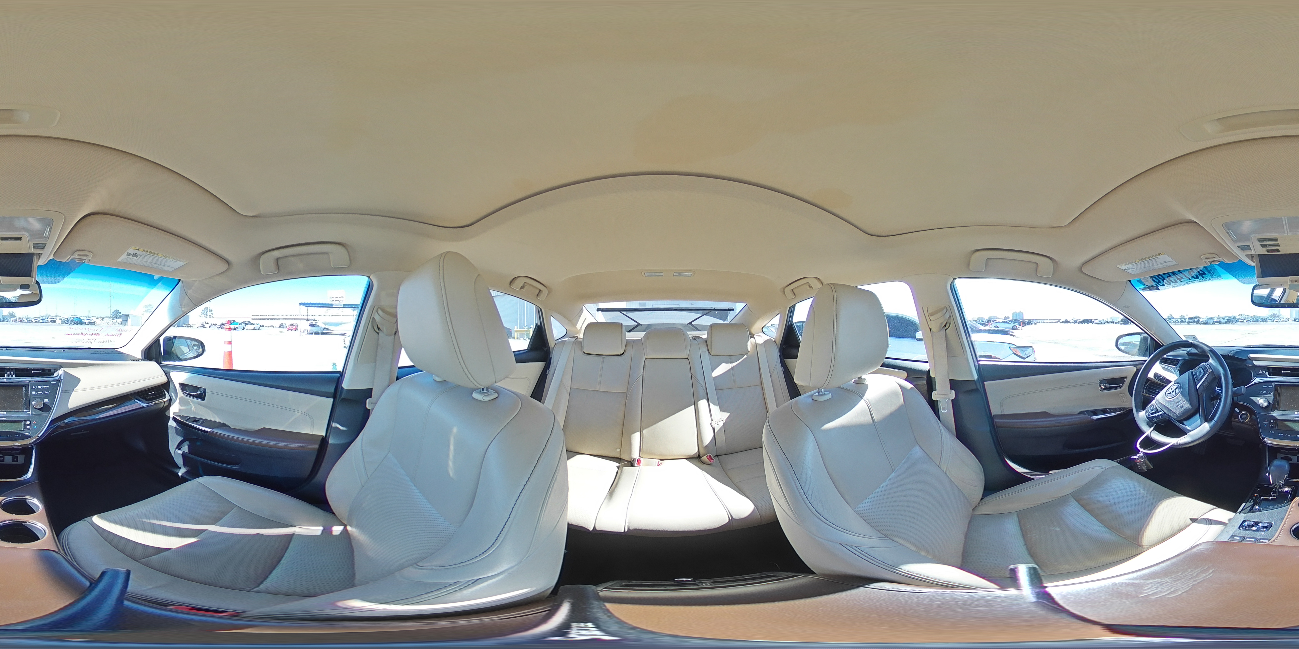 2014 Toyota Avalon - Image 15