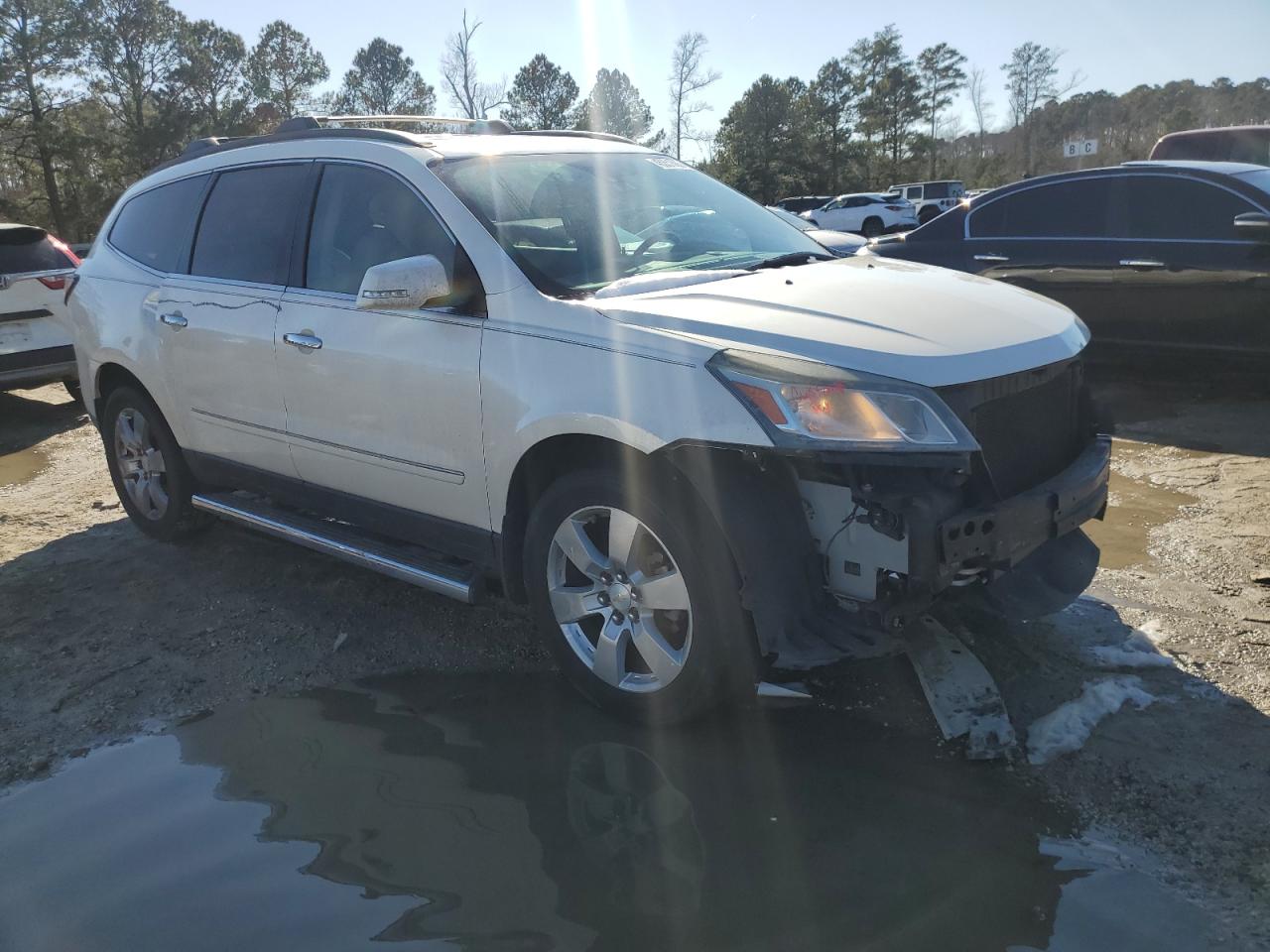 2014 Chevrolet Traverse - Image 4