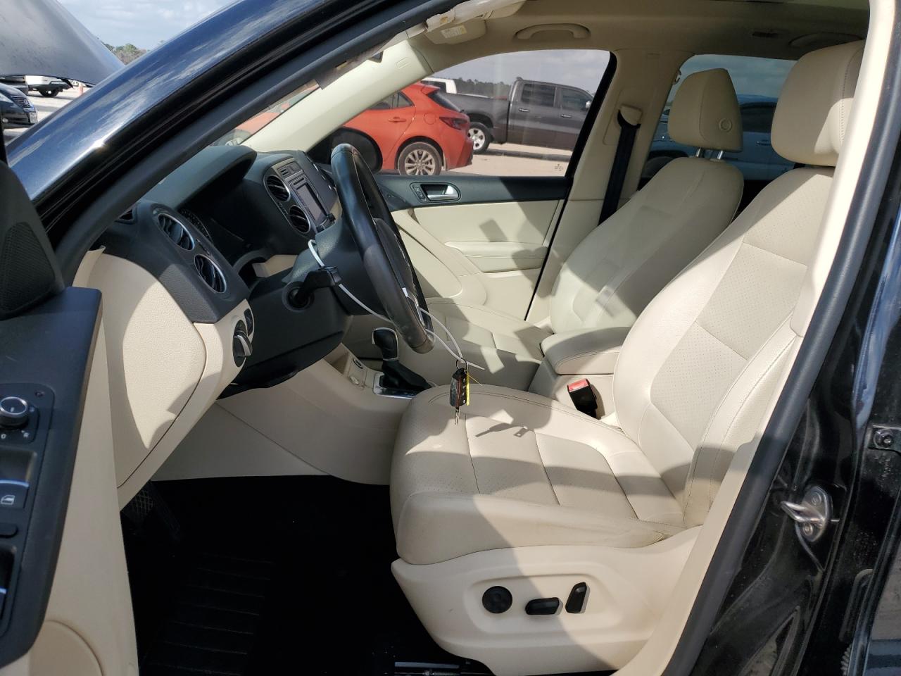 2017 Volkswagen Tiguan Wolfsburg VIN: WVGSV7AX5HW509195 Lot: 41265391