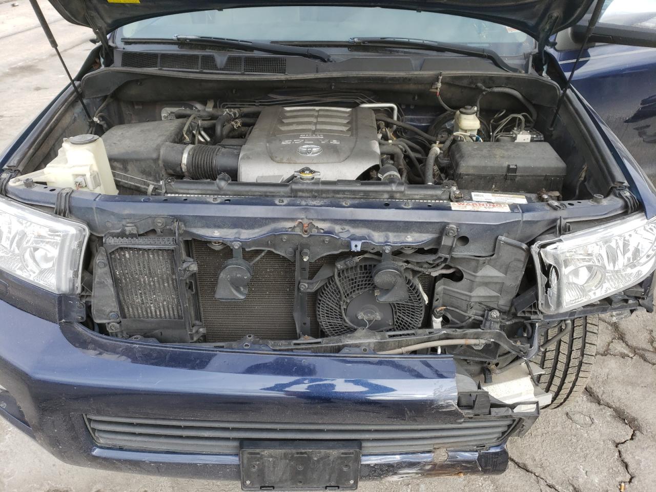 2008 Toyota Sequoia - Image 12