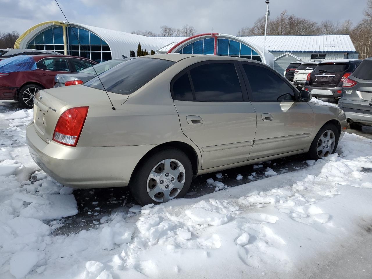 2003 Hyundai Elantra - Image 3