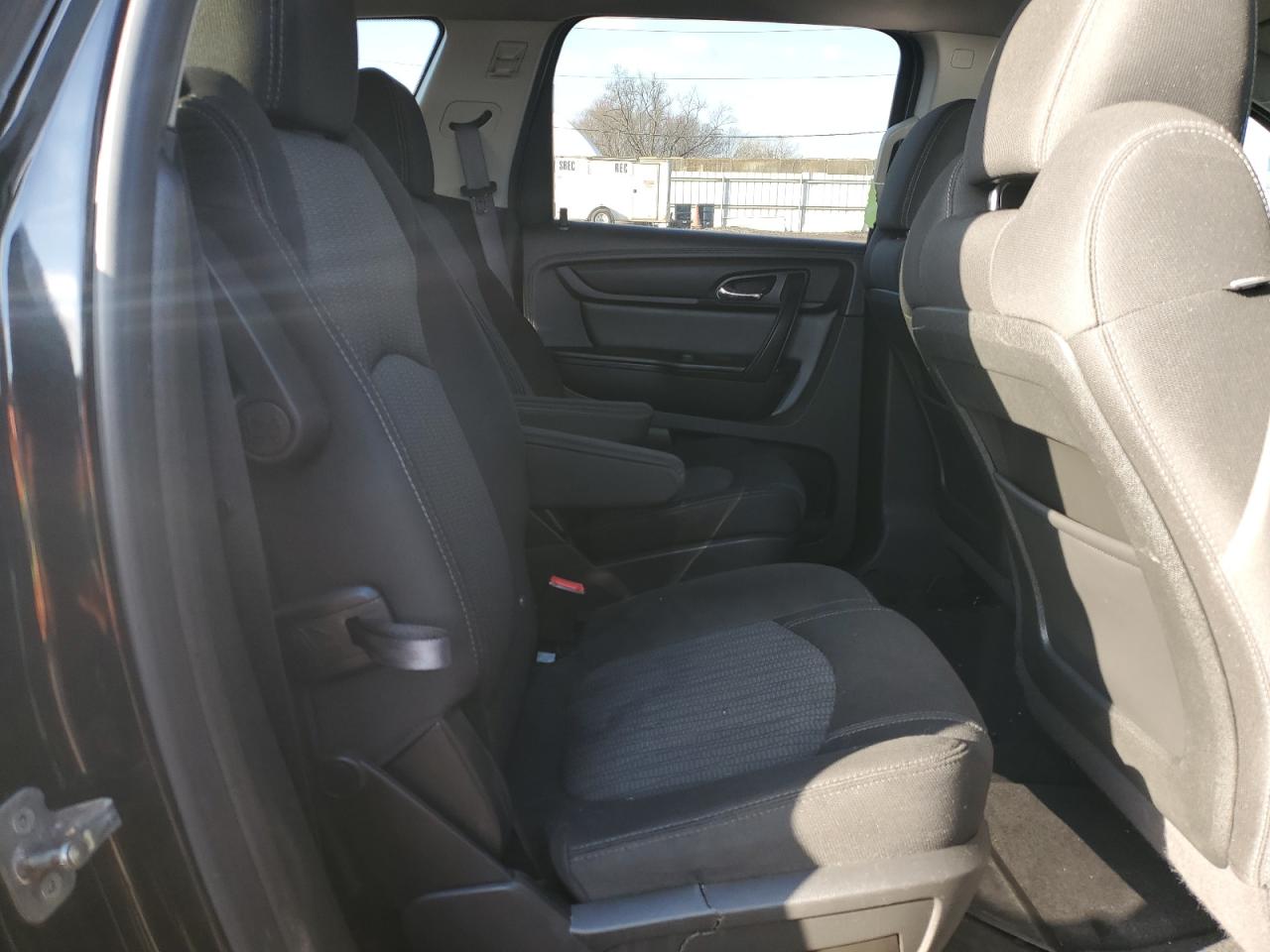 2015 Chevrolet Traverse - Image 11