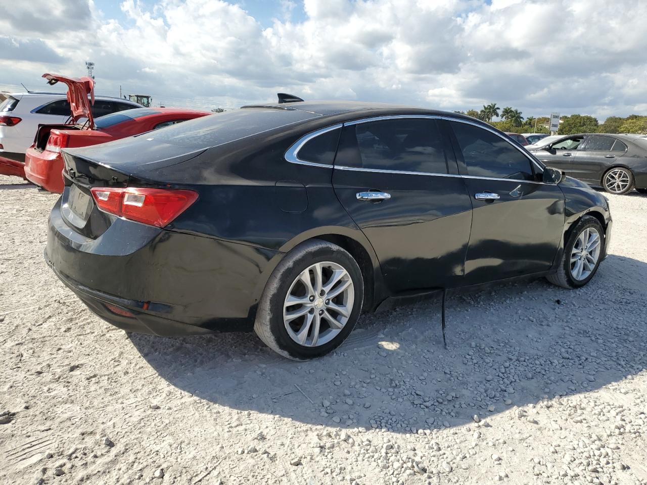 2016 Chevrolet Malibu - Image 3