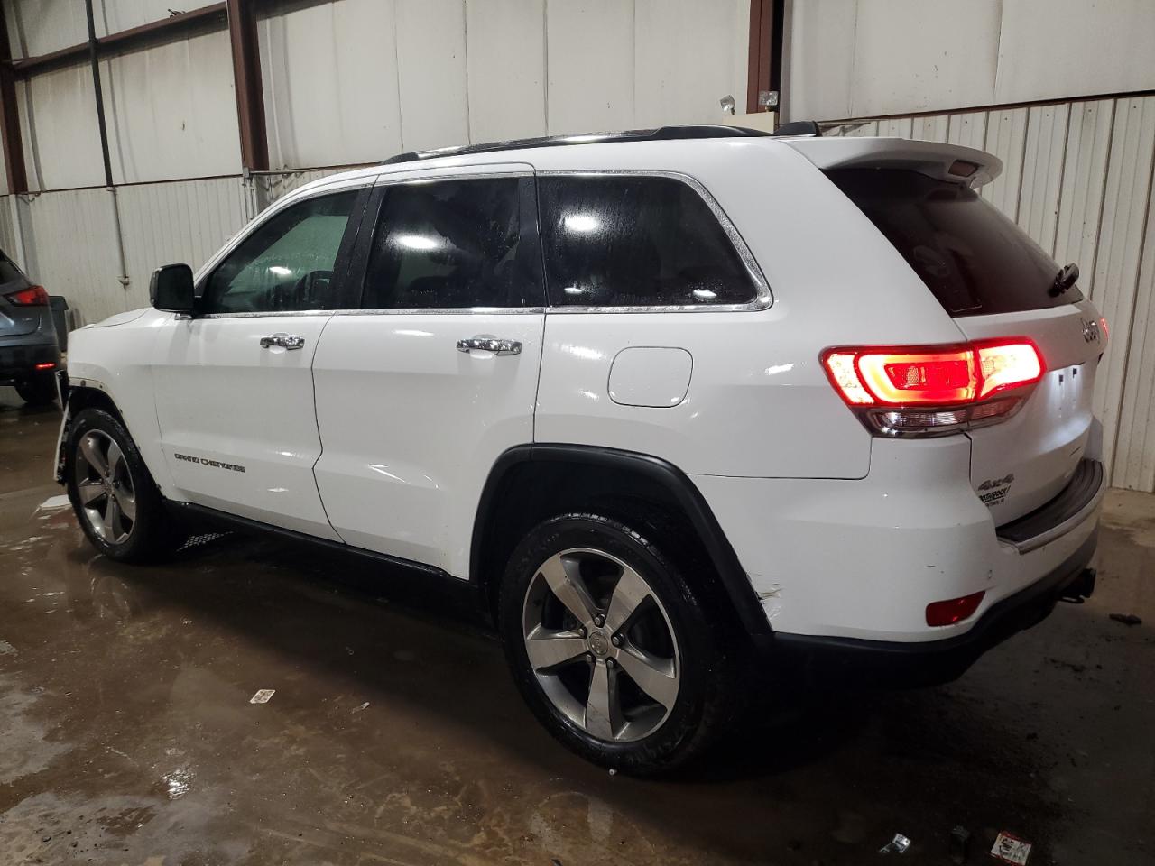 2016 Jeep Grand Cherokee - Image 2