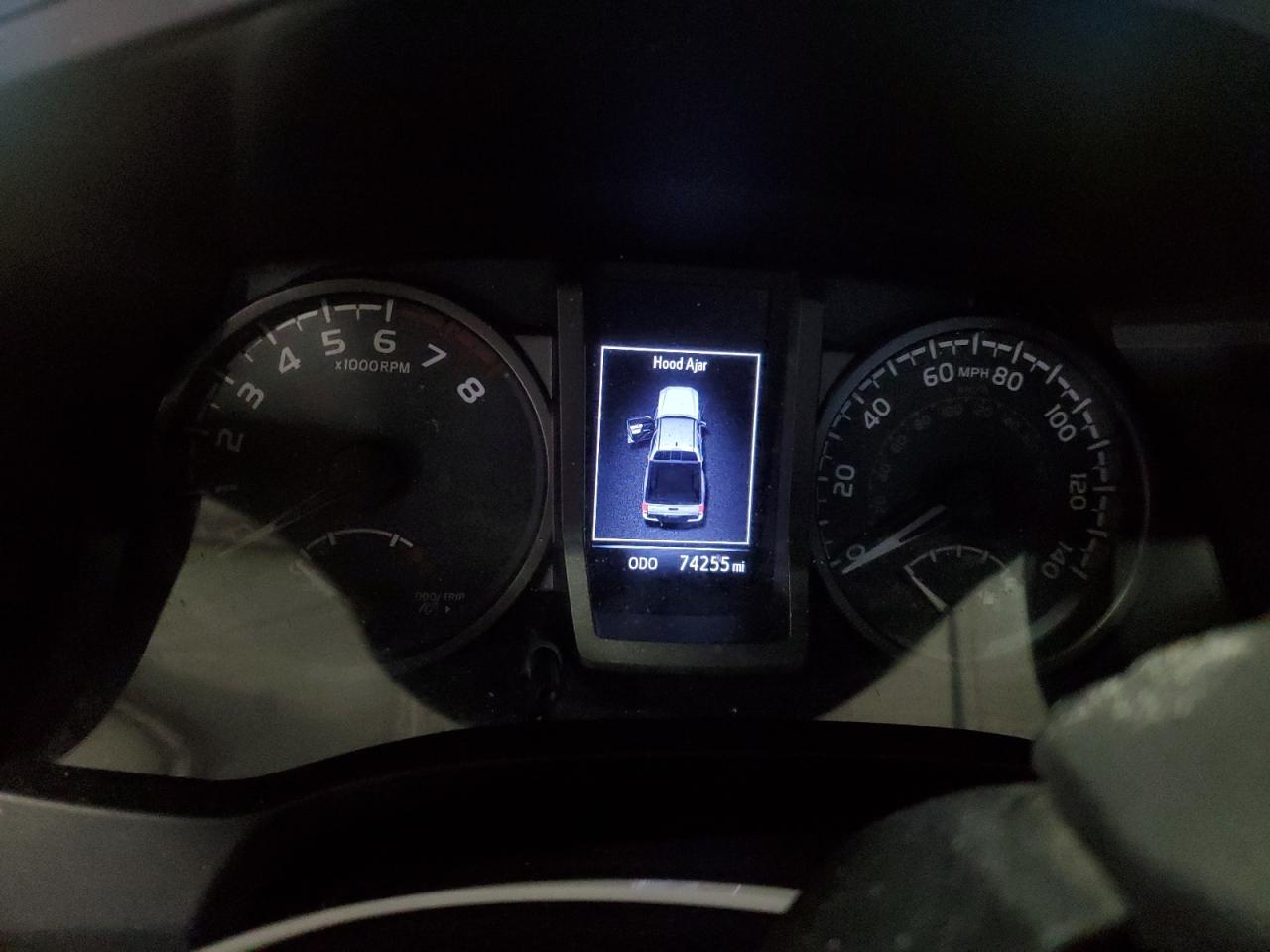 2019 Toyota Tacoma - Image 9