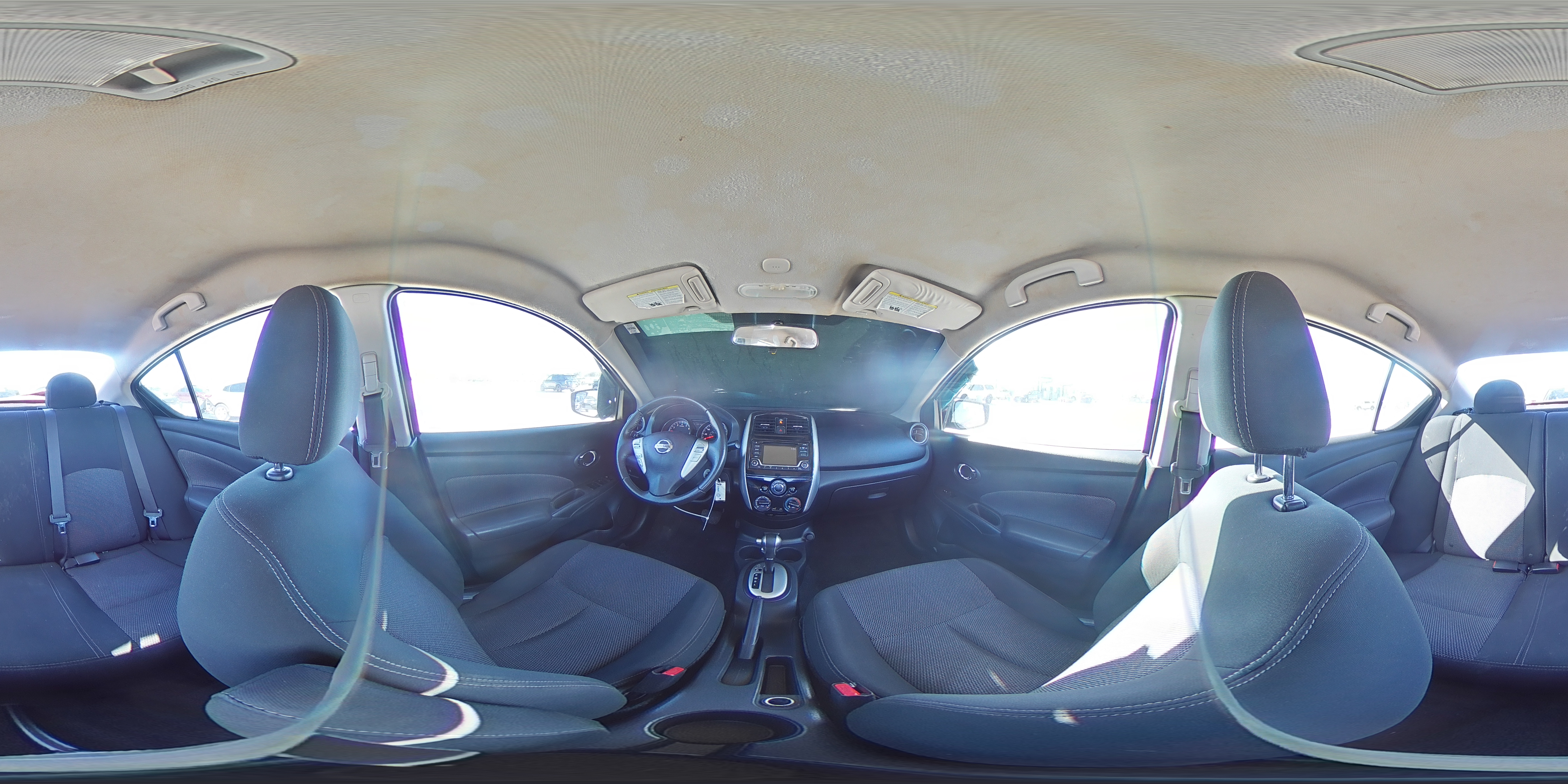 2018 Nissan Versa - Image 14