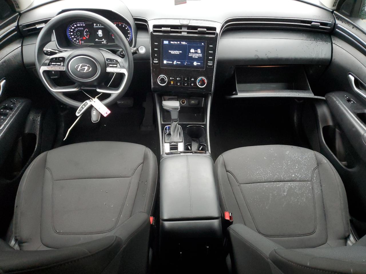 2022 Hyundai Tucson - Image 8
