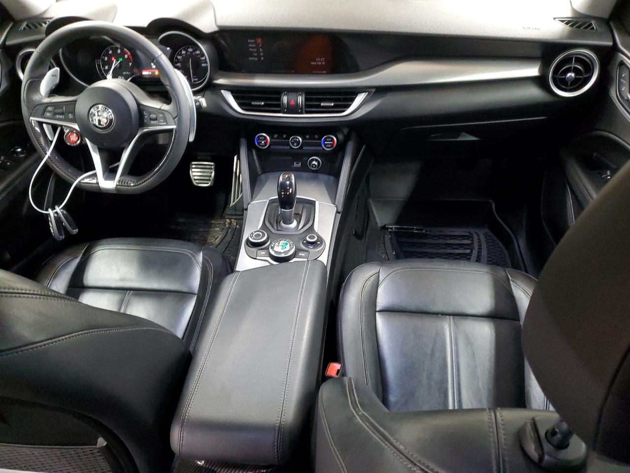 2018 Alfa Romeo Stelvio - Image 8