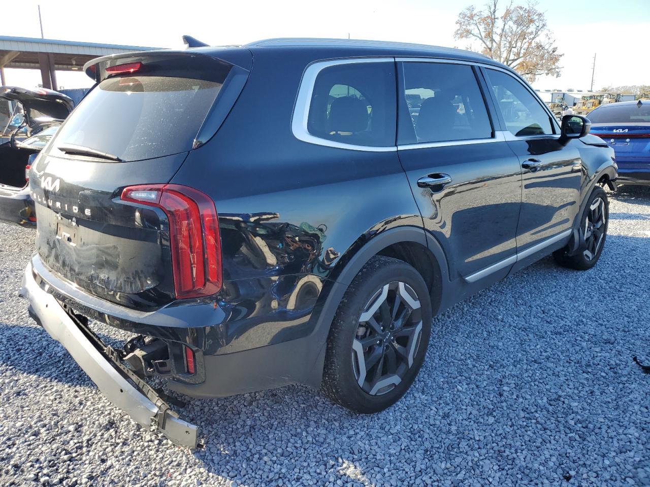 2023 Kia Telluride - Image 3