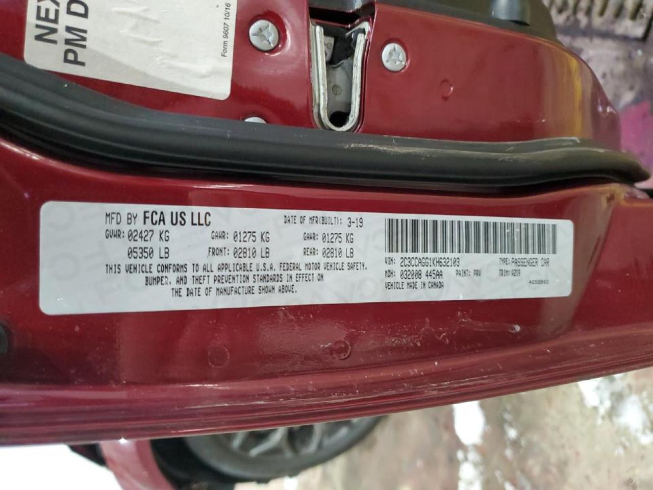 2019 Chrysler 300 - Image 13