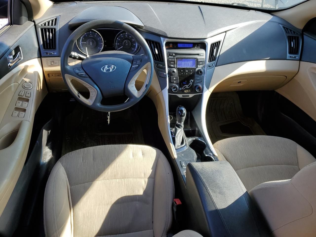 2013 Hyundai Sonata - Image 8