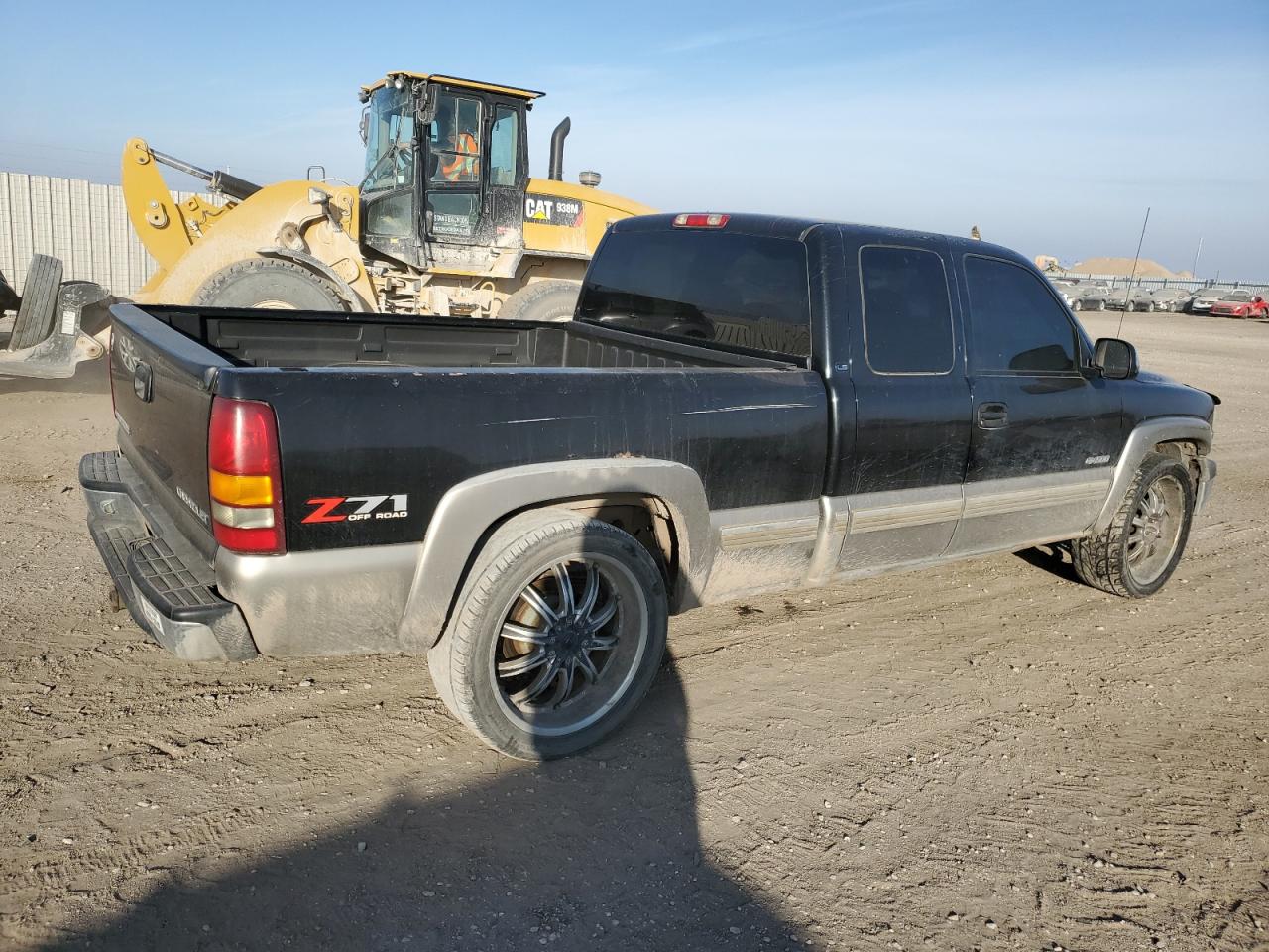 2001 Chevrolet Silverado - Image 3