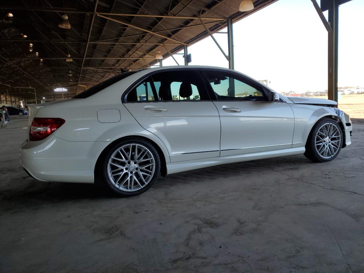 2014 Mercedes-Benz C-klasse - Image 3