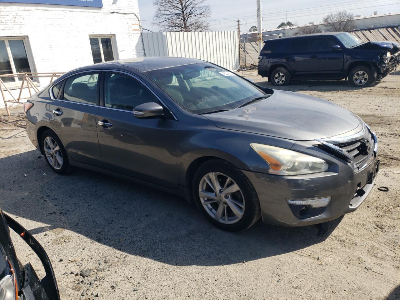 2015 Nissan Altima - Image 4
