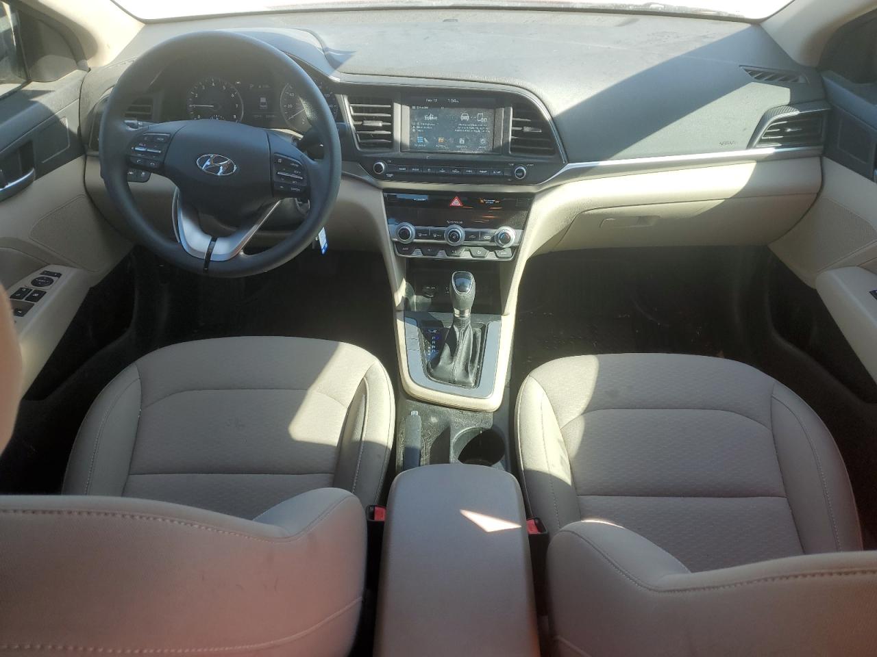 2020 Hyundai Elantra - Image 8