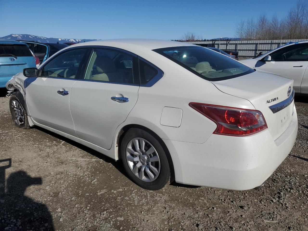 2013 Nissan Altima - Image 2