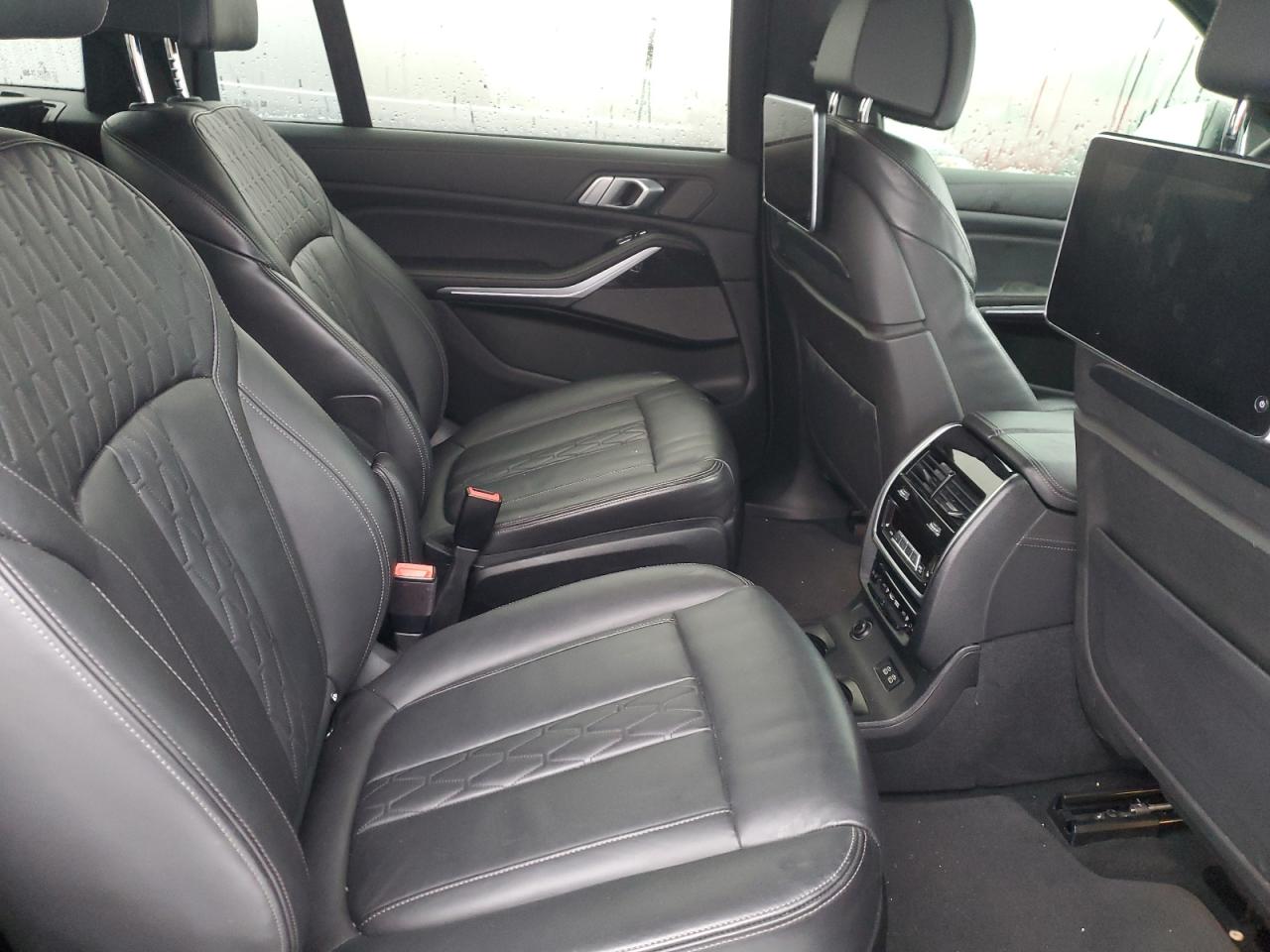 2020 BMW X7 - Image 12