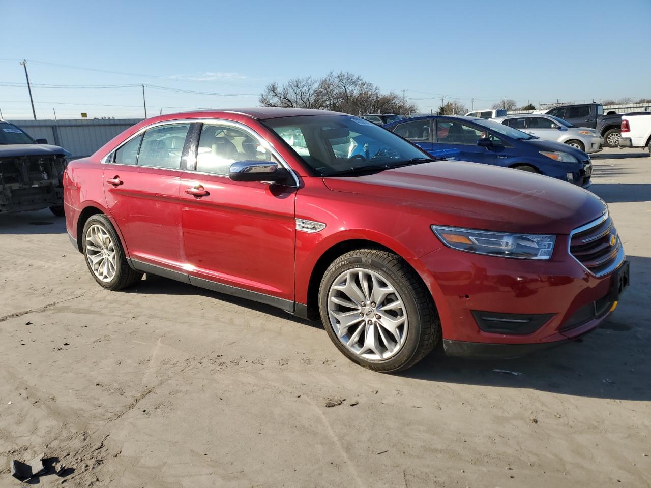 2015 Ford Taurus - Image 4