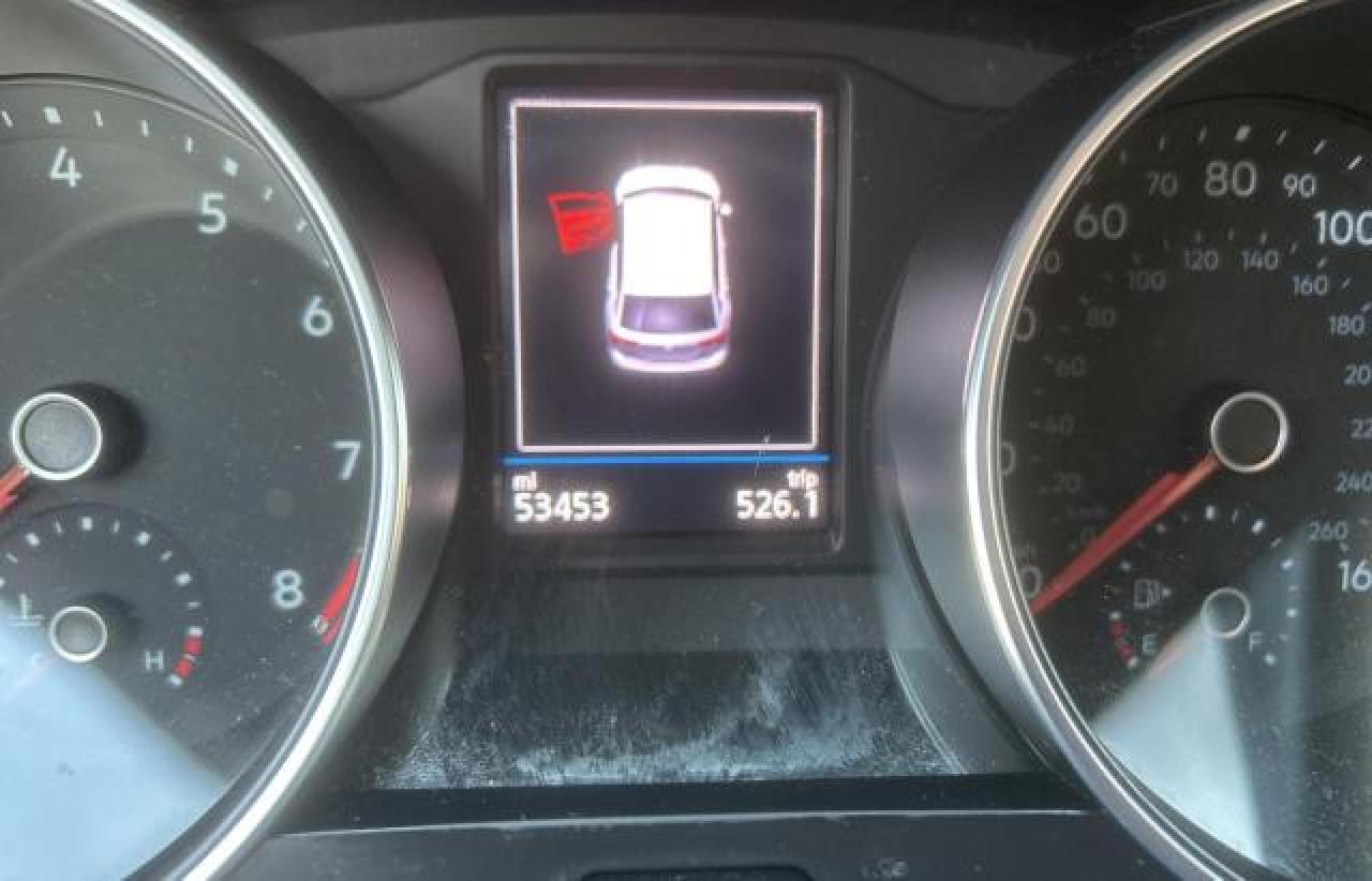 2021 Volkswagen Tiguan - Image 8