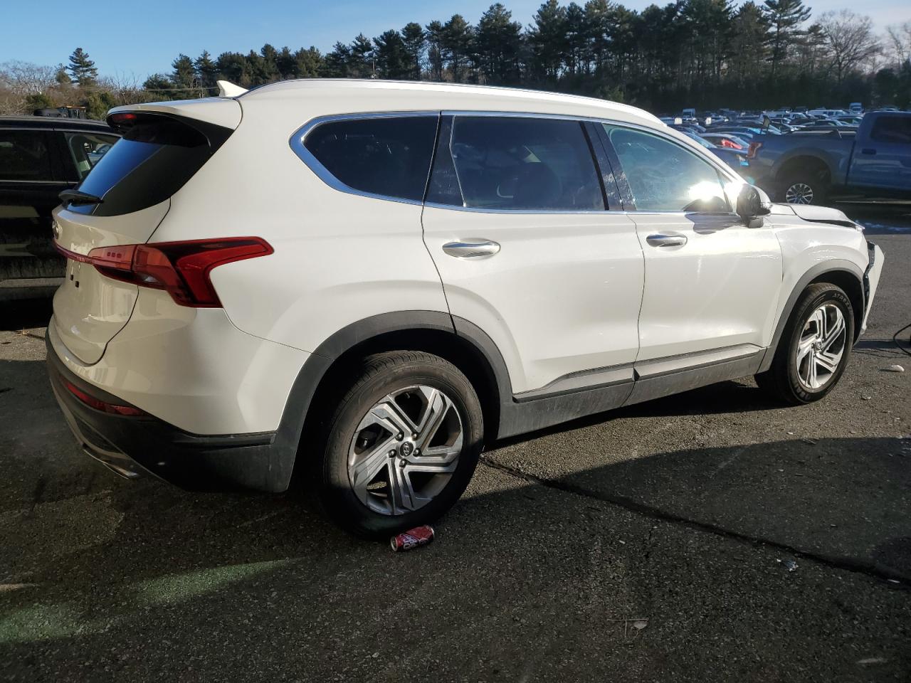 2023 Hyundai Santa Fe - Image 3