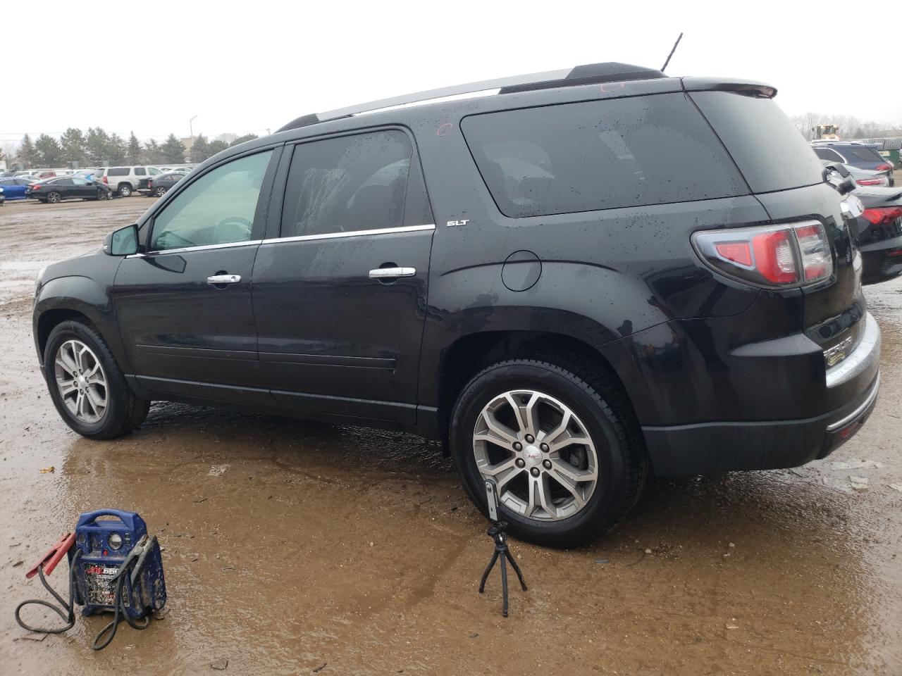 2014 GMC Acadia - Image 2