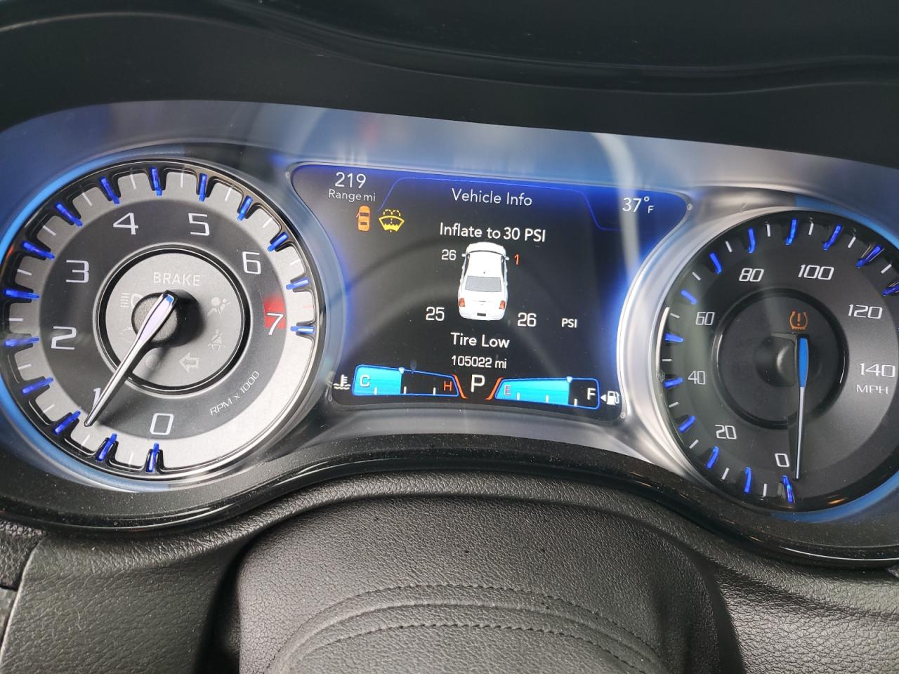 2016 Chrysler 300 - Image 9