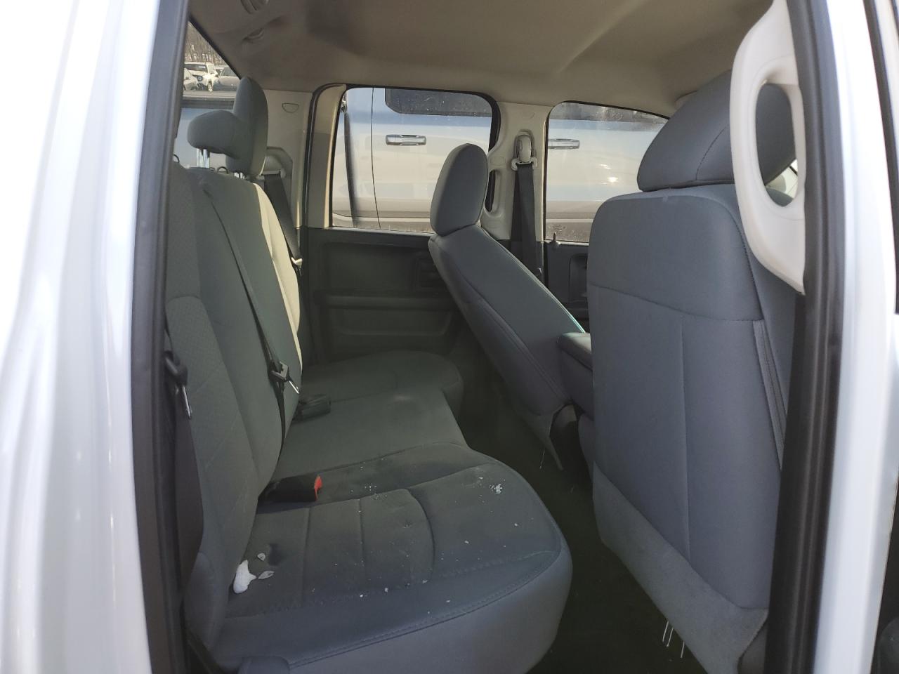 2014 RAM 1500 - Image 10
