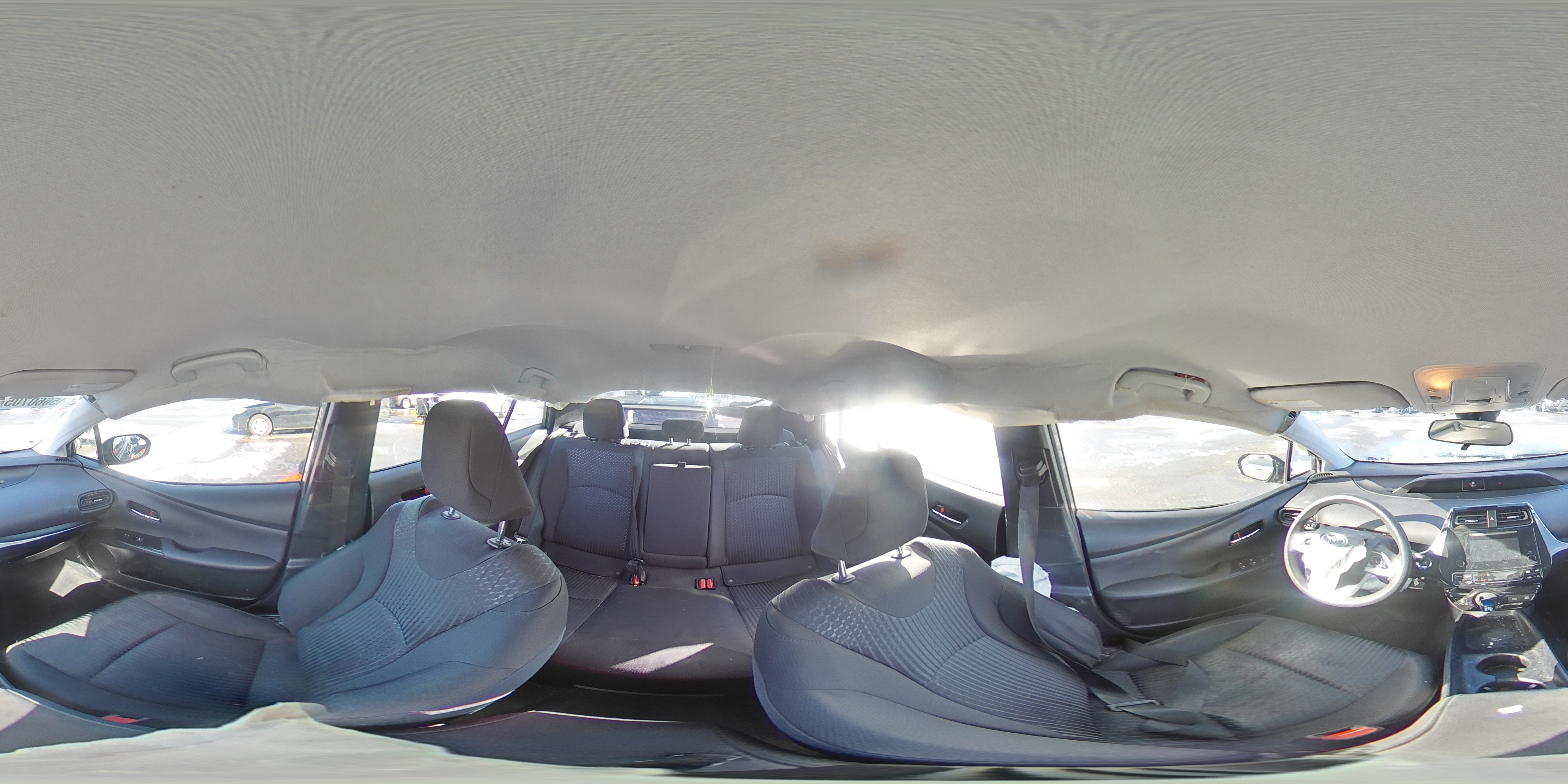 2017 Toyota Prius - Image 12